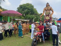 HUT ke-53 Desa Tulung Pasik: Warga Antusias Ikuti Karnaval Budaya Penuh Warna