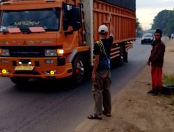 KEHARMONISAN ANTAR UMAT BERAGAMA HIASAI IDUL ADHA, WARGA NASRANI RELA ATUR LALU LINTAS