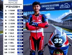 Moto3 Junior 2026 Kiandra Ramadhipa Menang Race di Estoril Portugal, Lagu Indonesia Raya Menggema.